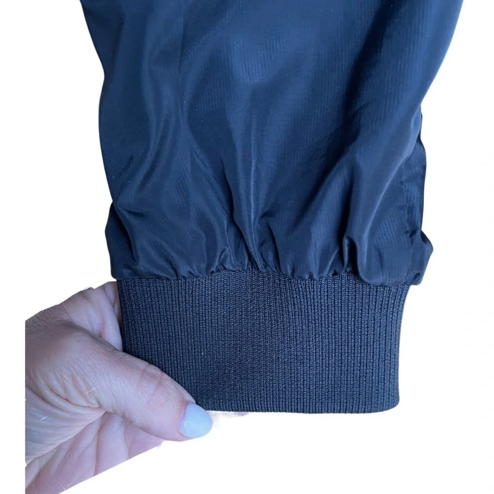 Bench. British Brand Black Men’s Lightweight Jacket Size Medium - Picture 7 of 9